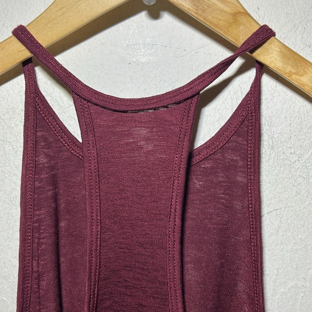 Athleta Breezy High Neck Tank Dark Garnet Size Small NWT - Picture 5 of 9